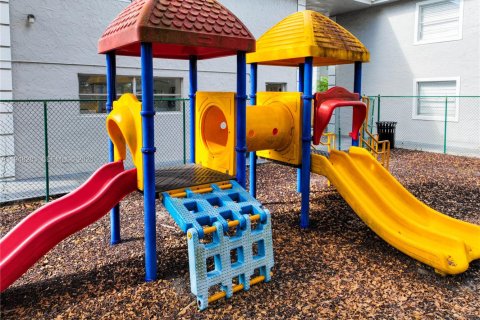 Copropriété à vendre à Palmetto Bay, Floride: 1 chambre, 61.69 m2 № 2004330 - photo 27