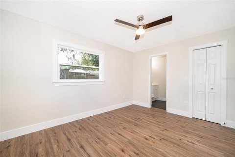 House in Orlando, Florida 3 bedrooms, 130.43 sq.m. № 1725382 - photo 15