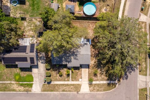 House in Orlando, Florida 3 bedrooms, 130.43 sq.m. № 1725382 - photo 3
