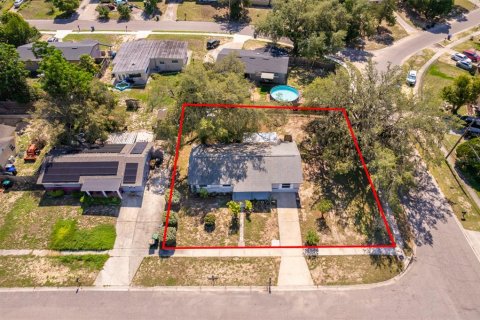 House in Orlando, Florida 3 bedrooms, 130.43 sq.m. № 1725382 - photo 23