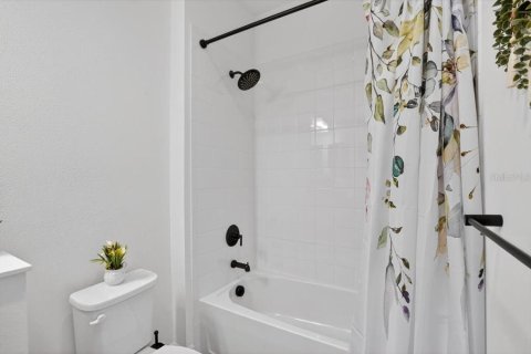 House in Parrish, Florida 2 bedrooms, 140.47 sq.m. № 2140524 - photo 14
