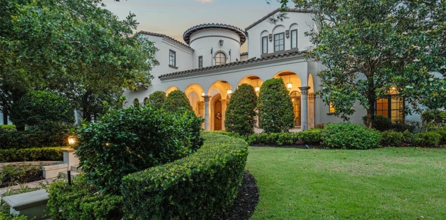 Villa ou maison à Orlando, Floride 6 chambres, 616.96 m2 № 1765230