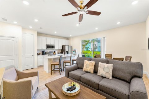 Adosado en alquiler en Kissimmee, Florida, 3 dormitorios, 143.53 m2 № 1843229 - foto 3