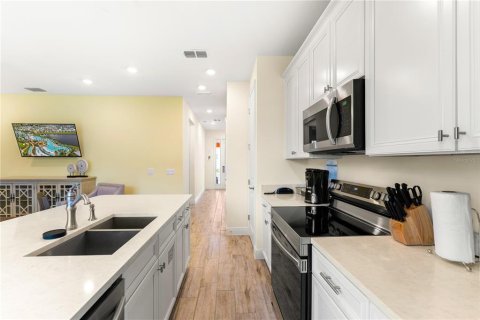 Adosado en alquiler en Kissimmee, Florida, 3 dormitorios, 143.53 m2 № 1843229 - foto 10