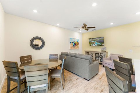 Adosado en alquiler en Kissimmee, Florida, 3 dormitorios, 143.53 m2 № 1843229 - foto 11