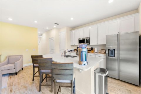 Adosado en alquiler en Kissimmee, Florida, 3 dormitorios, 143.53 m2 № 1843229 - foto 12