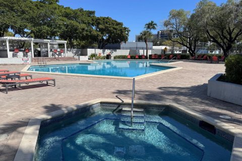 Снять в аренду квартиру в Норт-Майами, Флорида 1 спальня, 72.65м2, № 1972279 - фото 14