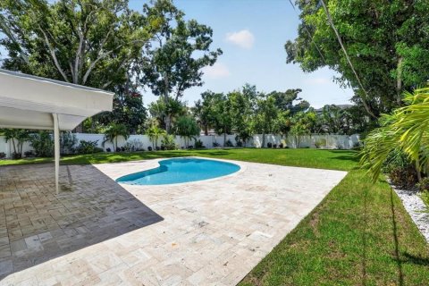 Villa ou maison à vendre à Saint Petersburg, Floride: 3 chambres, 292.64 m2 № 2410348 - photo 7