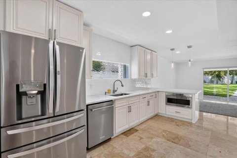 Villa ou maison à vendre à Saint Petersburg, Floride: 3 chambres, 292.64 m2 № 2410348 - photo 20