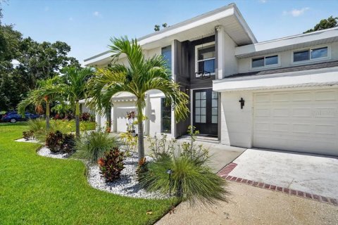 Villa ou maison à vendre à Saint Petersburg, Floride: 3 chambres, 292.64 m2 № 2410348 - photo 12