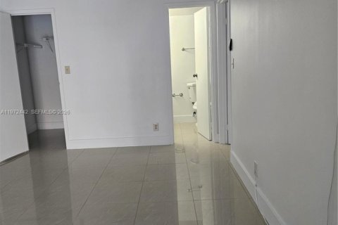 Condo à Hallandale Beach, Floride, 1 chambre № 2174715