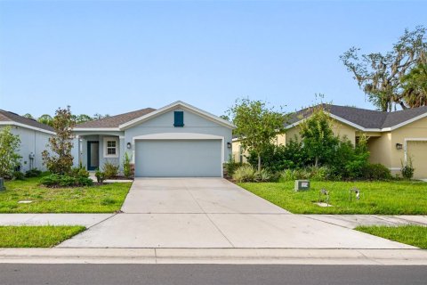 Casa en alquiler en Parrish, Florida, 3 dormitorios, 140.19 m2 № 1906465 - foto 1