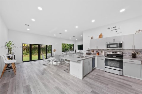 Villa ou maison à vendre à Homestead, Floride: 3 chambres, 175.12 m2 № 1999267 - photo 9