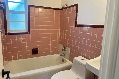 Villa ou maison à louer à Lake Worth, Floride: 1 chambre, 46.45 m2 № 2008576 - photo 4