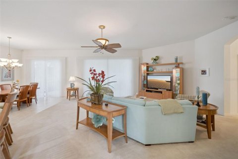 House in Leesburg, Florida 3 bedrooms, 238.85 sq.m. № 2114502 - photo 9