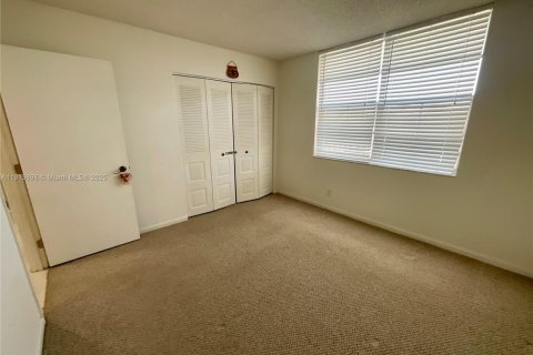 Condominio en venta en Margate, Florida, 2 dormitorios, 92.9 m2 № 2016629 - foto 16