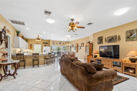 Casa en venta en Seminole, Florida, 4 dormitorios, 214.05 m2 № 2134345 - foto 11