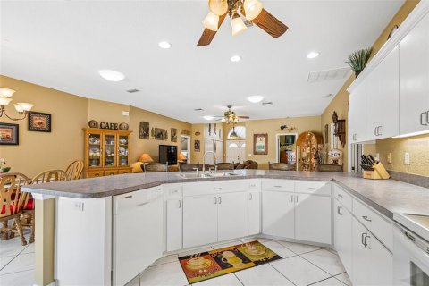 Casa en venta en Seminole, Florida, 4 dormitorios, 214.05 m2 № 2134345 - foto 17