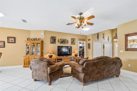 Casa en venta en Seminole, Florida, 4 dormitorios, 214.05 m2 № 2134345 - foto 13