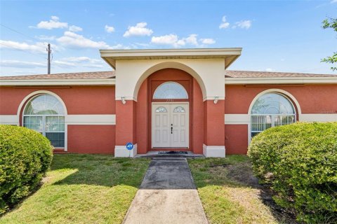 Casa en venta en Seminole, Florida, 4 dormitorios, 214.05 m2 № 2134345 - foto 2