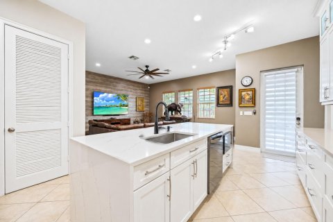 House in Fort Lauderdale, Florida 3 bedrooms, 231.98 sq.m. № 2172172 - photo 13