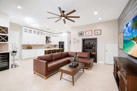 House in Fort Lauderdale, Florida 3 bedrooms, 231.98 sq.m. № 2172172 - photo 14