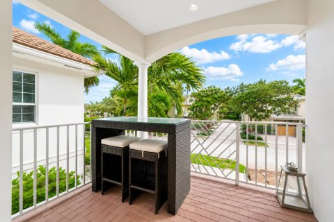 House in Fort Lauderdale, Florida 3 bedrooms, 231.98 sq.m. № 2172172 - photo 25