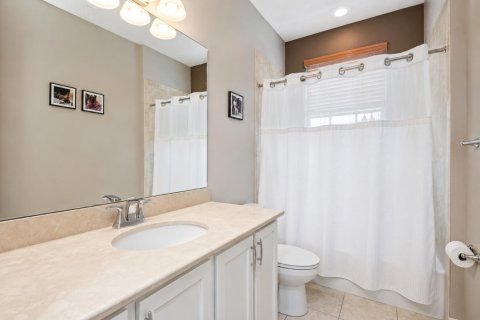 House in Fort Lauderdale, Florida 3 bedrooms, 231.98 sq.m. № 2172172 - photo 15