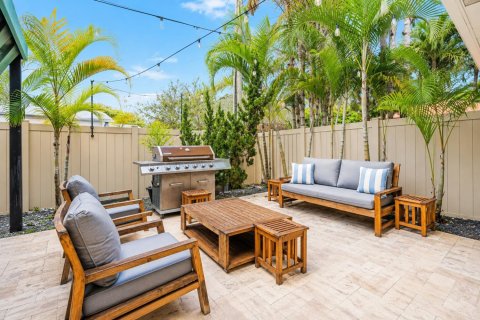 House in Fort Lauderdale, Florida 3 bedrooms, 231.98 sq.m. № 2172172 - photo 27