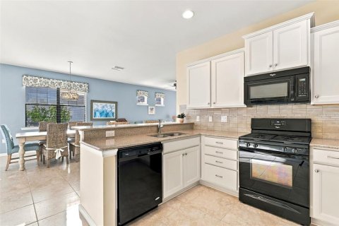 Villa ou maison à vendre à Bradenton, Floride: 2 chambres, 143.35 m2 № 2431697 - photo 14