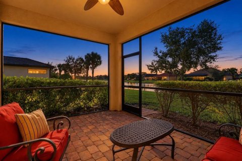 Villa ou maison à vendre à Bradenton, Floride: 2 chambres, 143.35 m2 № 2431697 - photo 3