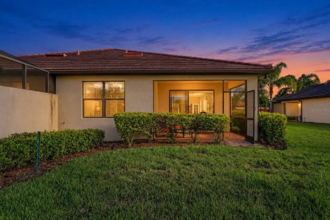 Villa ou maison à vendre à Bradenton, Floride: 2 chambres, 143.35 m2 № 2431697 - photo 2