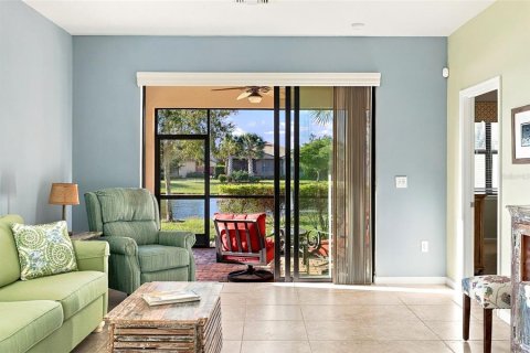 Villa ou maison à vendre à Bradenton, Floride: 2 chambres, 143.35 m2 № 2431697 - photo 5