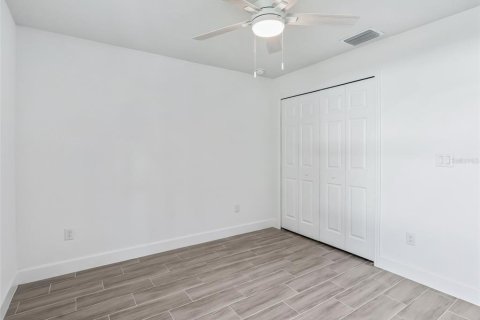 House in Ocala, Florida 3 bedrooms, 123.93 sq.m. № 2396635 - photo 22