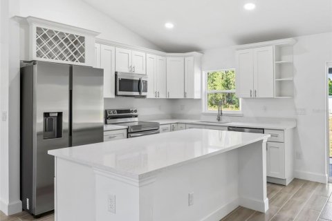 House in Ocala, Florida 3 bedrooms, 123.93 sq.m. № 2396635 - photo 9