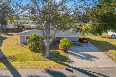 House in Osprey, Florida 3 bedrooms, 163.51 sq.m. № 2283611