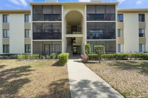 Condo in Tarpon Springs, Florida, 2 bedrooms  № 1825346 - photo 3