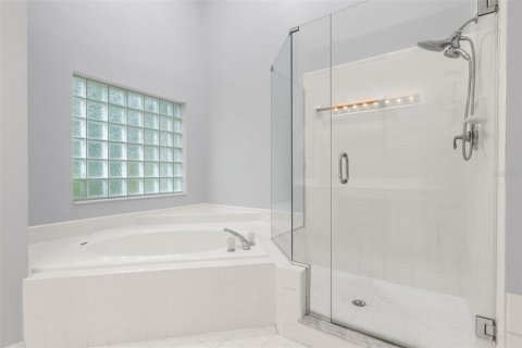 Casa en venta en Orlando, Florida, 4 dormitorios, 237.74 m2 № 2384201 - foto 16
