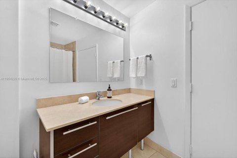 Купить кондоминиум в Майами, Флорида 4 комнаты, 107.95м2, № 1955816 - фото 30