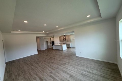 Villa ou maison à vendre à Apopka, Floride: 5 chambres, 323.76 m2 № 1911366 - photo 4