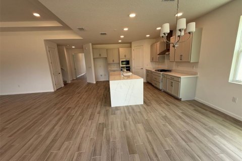 Villa ou maison à vendre à Apopka, Floride: 5 chambres, 323.76 m2 № 1911366 - photo 3