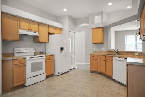Villa ou maison à louer à Fish Hawk, Floride: 3 chambres, 197.7 m2 № 2107475 - photo 8