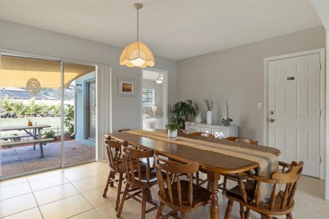 House in Port Charlotte, Florida 4 bedrooms, 128.39 sq.m. № 1546306 - photo 7