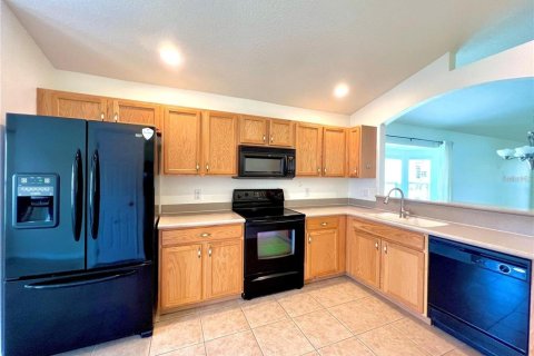 Casa en alquiler en Orlando, Florida, 3 dormitorios, 163.42 m2 № 1881147 - foto 3