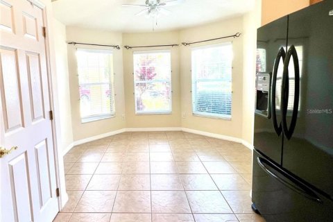 Casa en alquiler en Orlando, Florida, 3 dormitorios, 163.42 m2 № 1881147 - foto 4