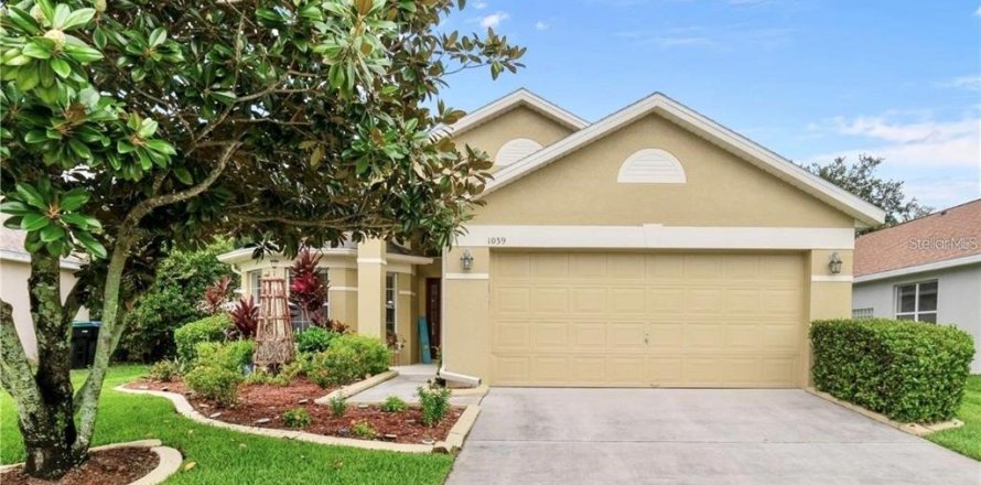 Casa en Orlando, Florida 3 dormitorios, 163.42 m2 № 1881147
