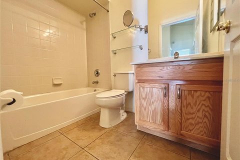 Casa en alquiler en Orlando, Florida, 3 dormitorios, 163.42 m2 № 1881147 - foto 11