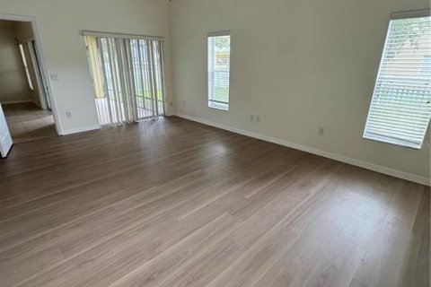 Casa en alquiler en Orlando, Florida, 3 dormitorios, 163.42 m2 № 1881147 - foto 8