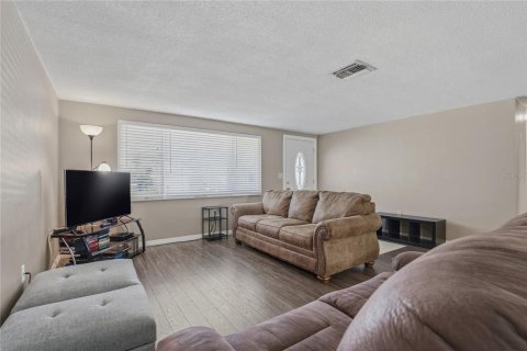 Villa ou maison à vendre à Port Richey, Floride: 2 chambres, 124.86 m2 № 2395903 - photo 9