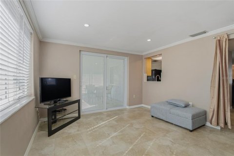 Villa ou maison à vendre à Port Richey, Floride: 2 chambres, 124.86 m2 № 2395903 - photo 12